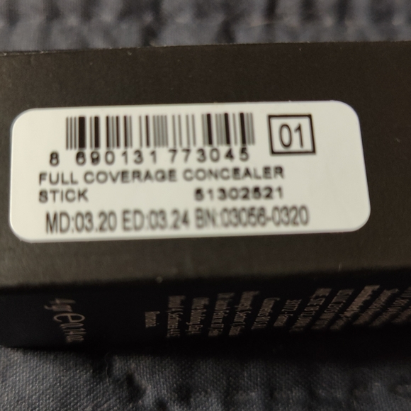 Farmasi make up combo - Picture 5 of 12